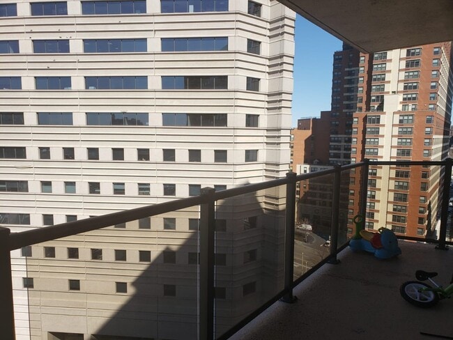 Building Photo - 280 Marin Blvd