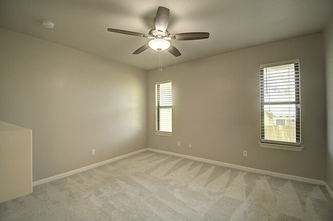Building Photo - 117 Dover Dr