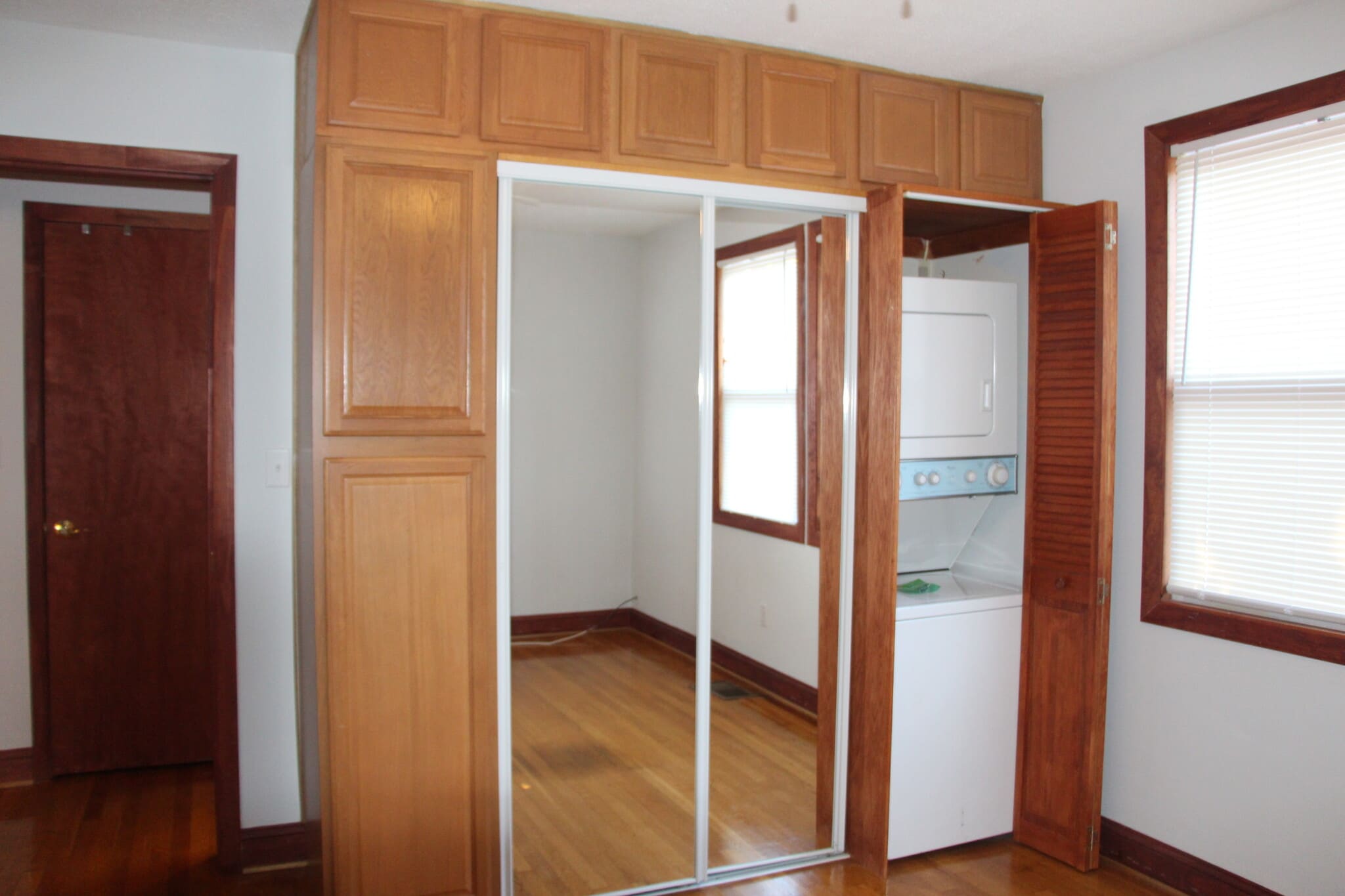 Building Photo - 634 N Monroe St