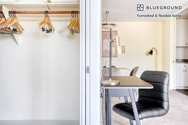 Building Photo - 1850 Sand Hill Rd