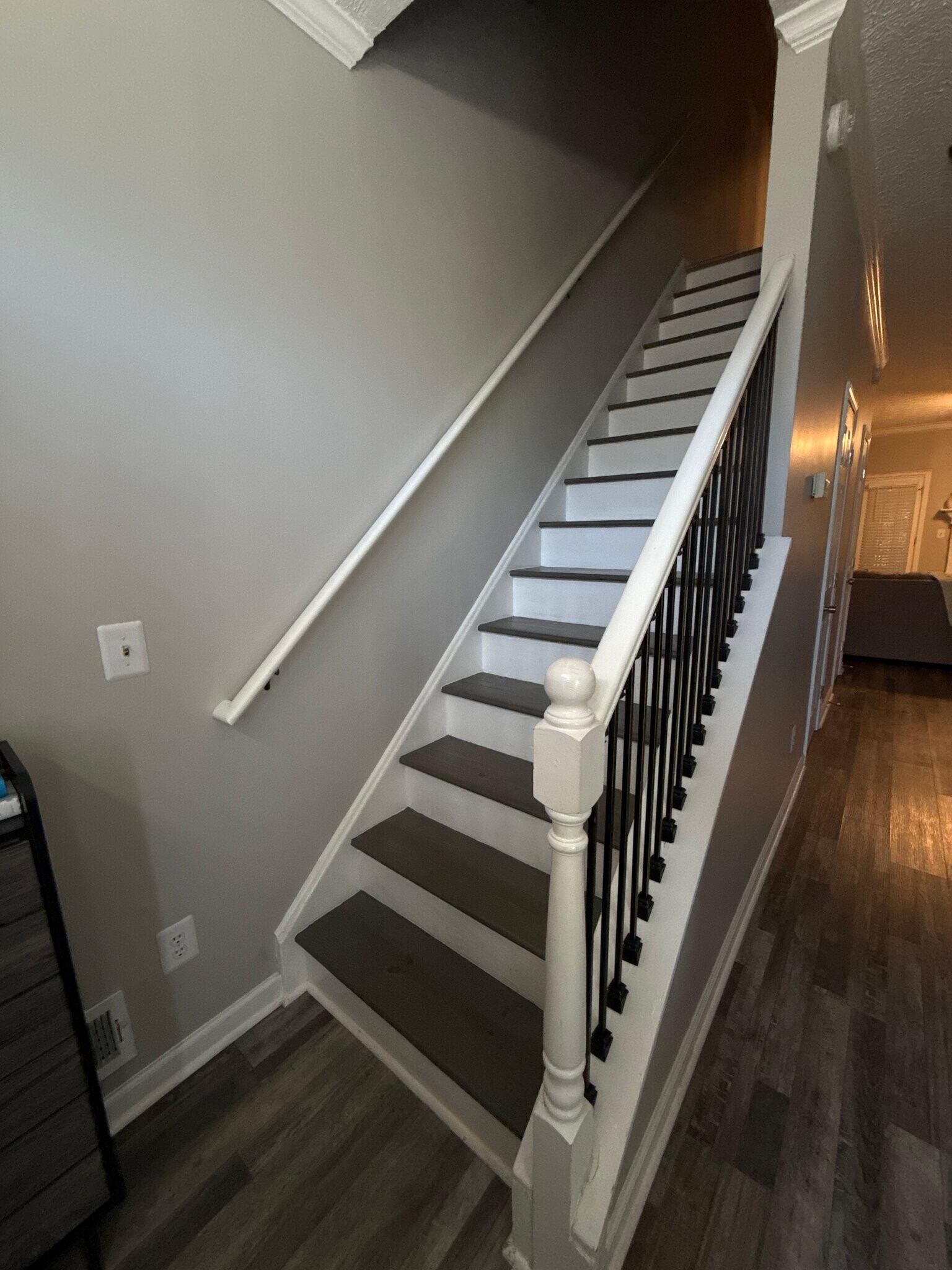Building Photo - 4054 Elm St