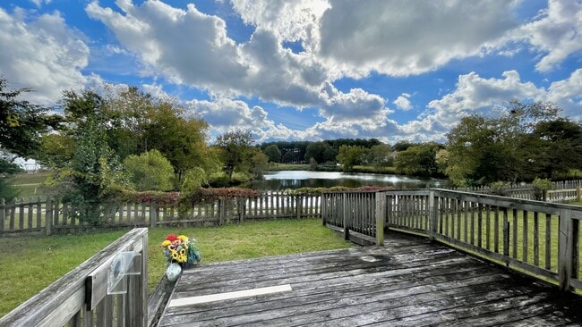 Building Photo - 1014 Scarlet Oak Ct S