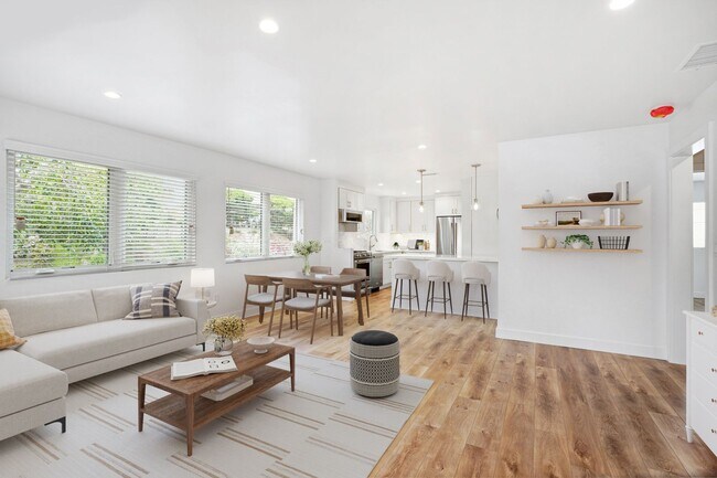 Building Photo - PALM