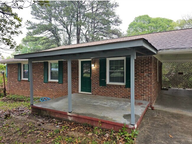 Building Photo - Morrow's Latest Renovated 3 Bedroom, 1.5 B...