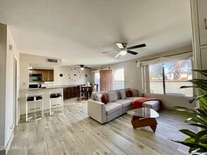 Building Photo - 14404 N Boxwood Ln