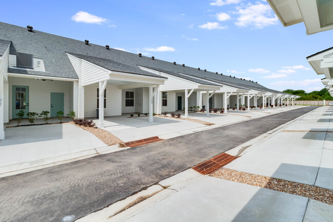 Building Photo - 108 Pilsbury Ln