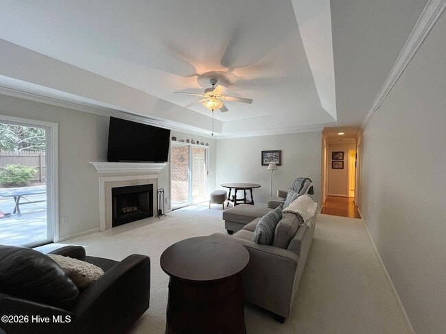 Building Photo - 100 Bridle Path Cir