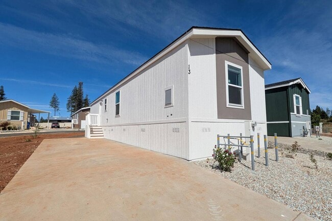 Building Photo - 6656 Pentz Rd