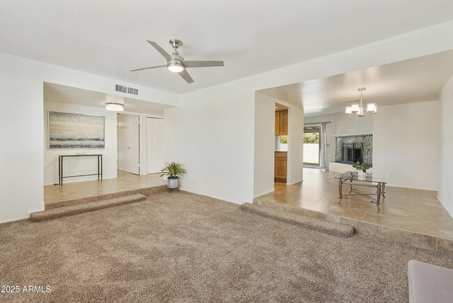 Building Photo - 15218 N 37th Ave