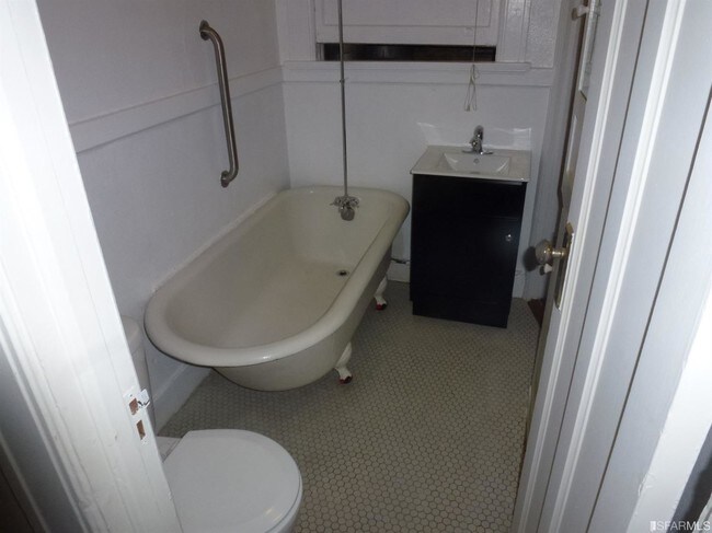 Building Photo - 1086 Post St