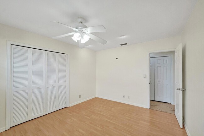 Building Photo - 4721 Sarazen Dr