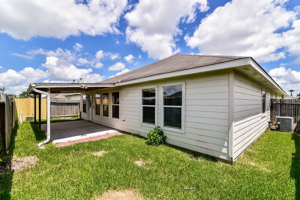 Building Photo - 19607 Buckland Park Dr