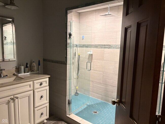 Building Photo - 11102 Outrigger Ct