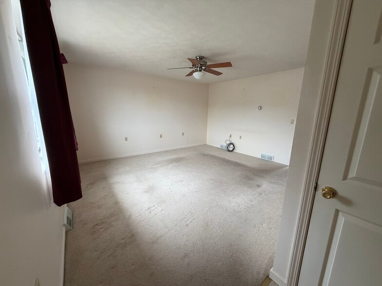 Building Photo - 1250 Galavotti Pl