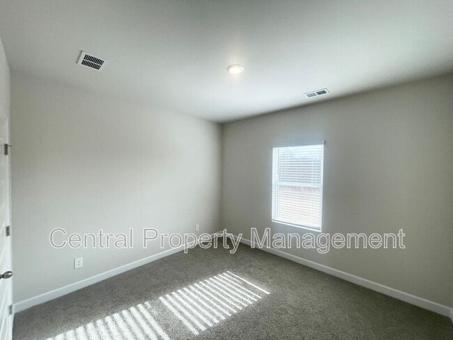 Building Photo - 671 Cozy Blf Rd