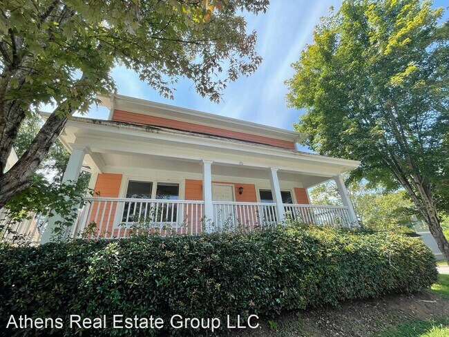 Primary Photo - 5 br, 3 bath House - 170 Mandy Drive