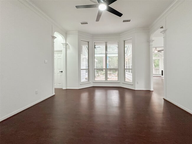 Building Photo - 93 N Acacia Park Cir