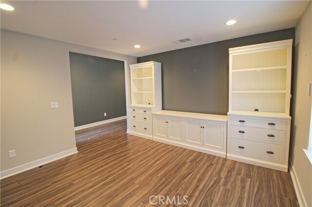 Building Photo - 1585 Park Haven Dr