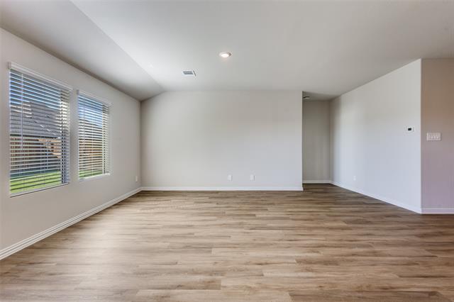 Building Photo - 513 Tidal Dr