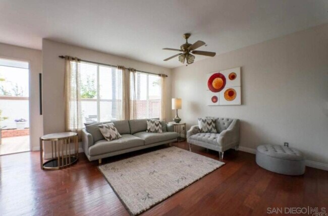 Building Photo - 9925 Fieldthorn St