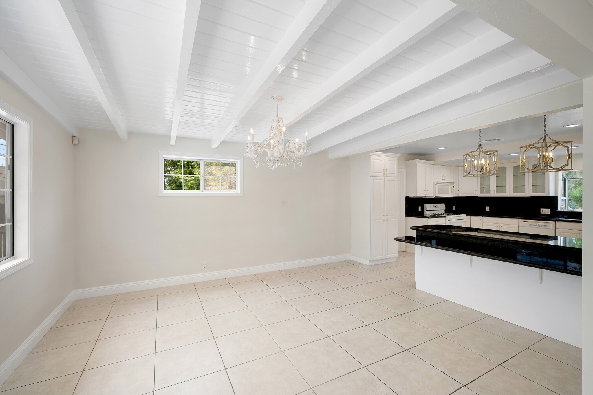 Building Photo - 3805 Los Olivos Ln