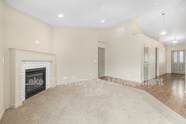 Building Photo - 3995 W Belgrave Wy