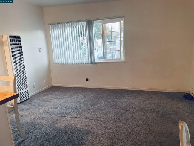 Building Photo - 1926 Alcatraz Ave