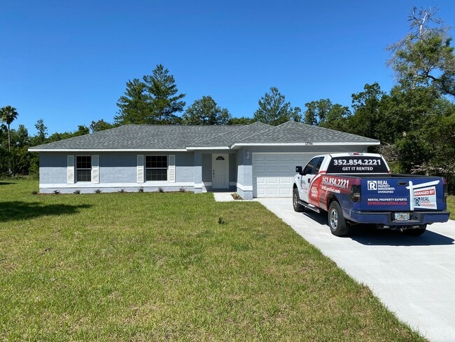 Primary Photo - Desirable SW Ocala Neighborhood 3/2/2 *WON...
