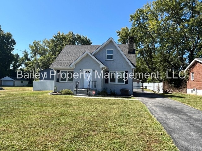 Primary Photo - 5710 Barrett Ln