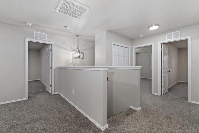 Building Photo - 1326 Placerville St