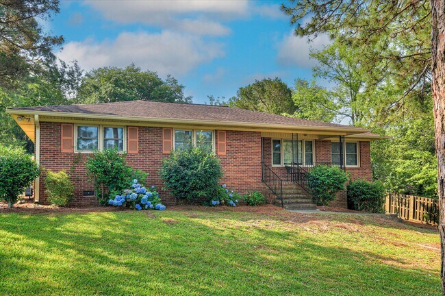 Primary Photo - 1004 Edisto Ave