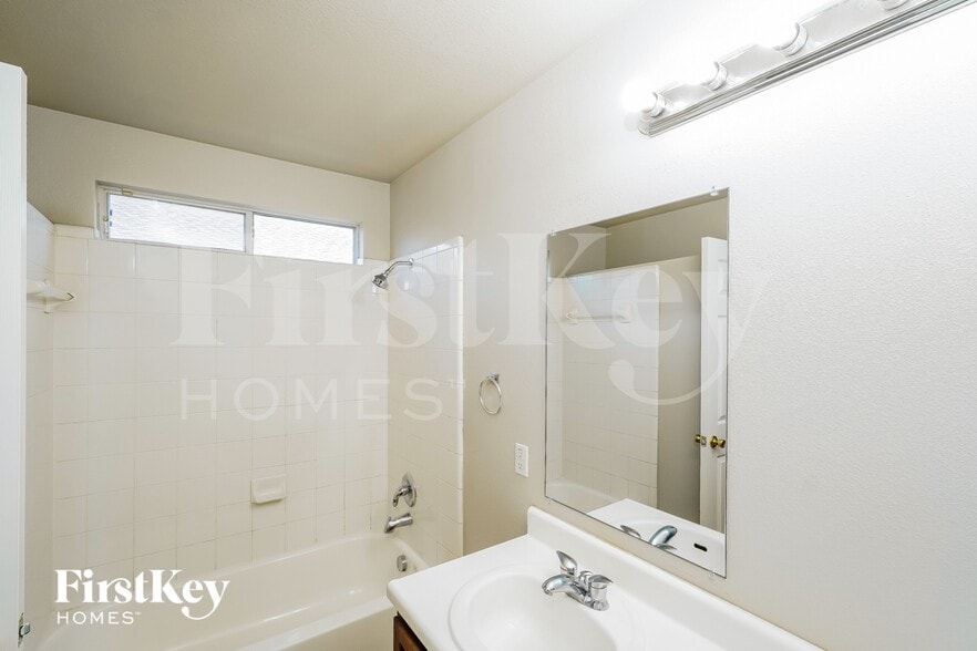 Building Photo - 9538 Shetland Ct