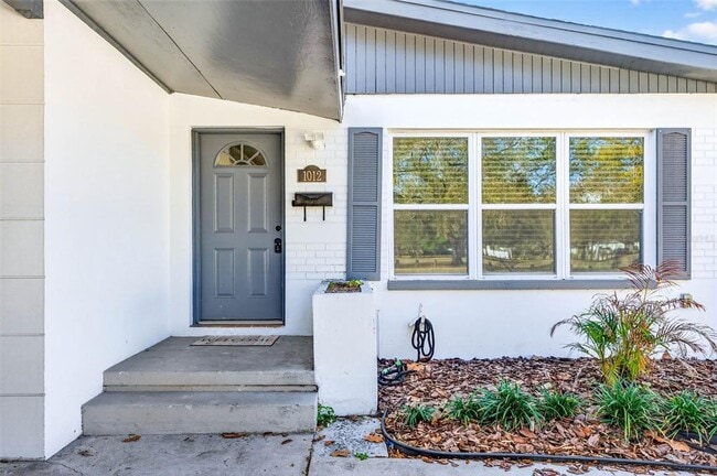 Building Photo - 1012 W Adalee St