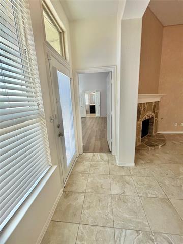 Building Photo - 9320 Liberty Crossing Dr