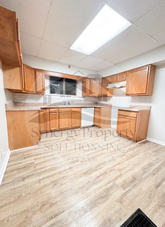 Building Photo - Shelby Home