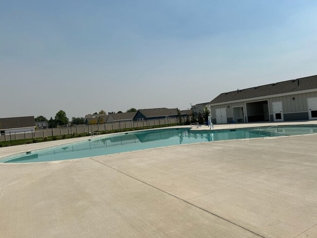 Building Photo - First Full Months Rent Free!-Beautiful 4 b...