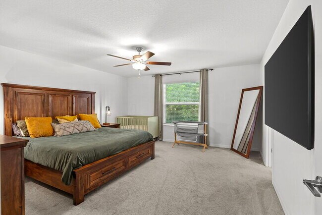 Building Photo - 1742 Red Loop