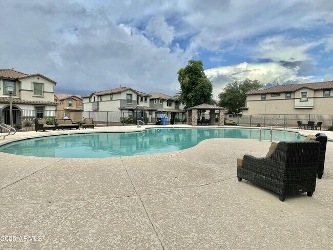 Building Photo - 3871 E Jasper Dr