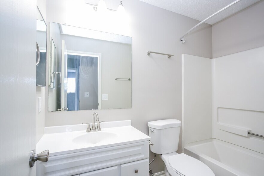 Building Photo - 1512 Berkhard Dr