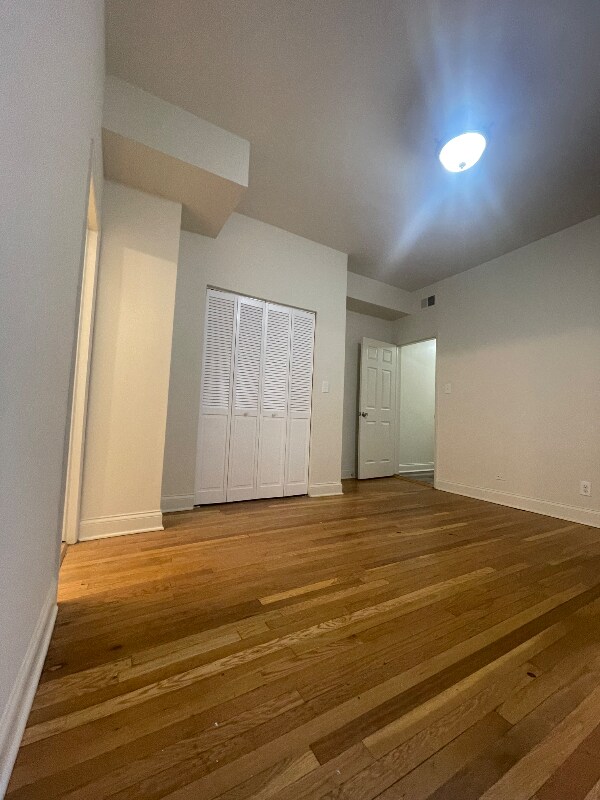 Building Photo - 5115 S Drexel Ave