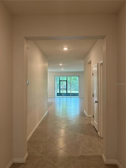 Building Photo - 8737 Bower Bass Cir
