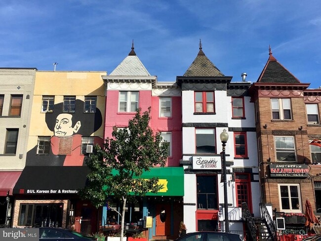 Building Photo - 2301 Champlain St NW