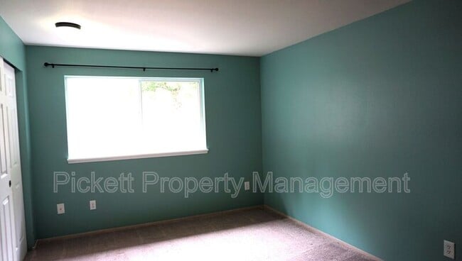 Building Photo - 12949 Granite Ln NW