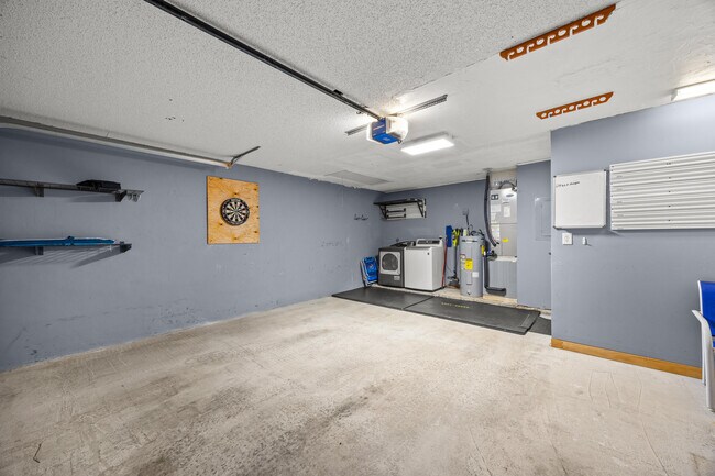 Building Photo - 257 Pleasant Wood Dr