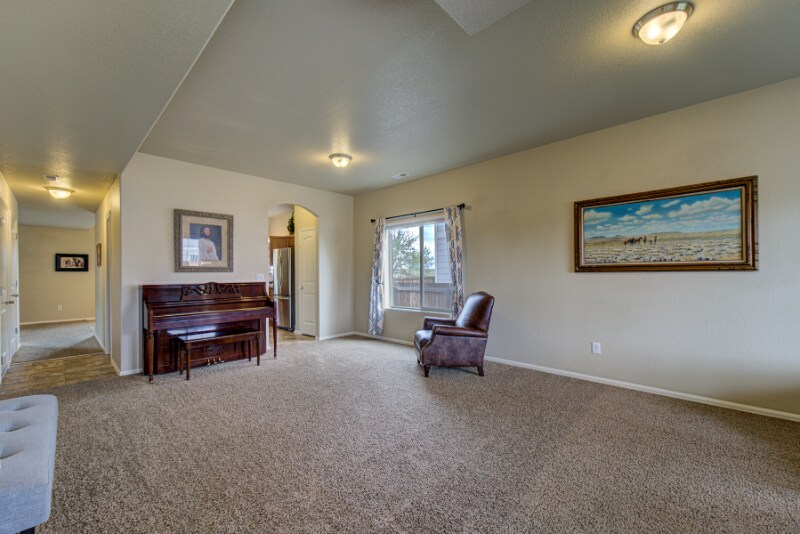 Building Photo - 9711 Desert Lily Cir