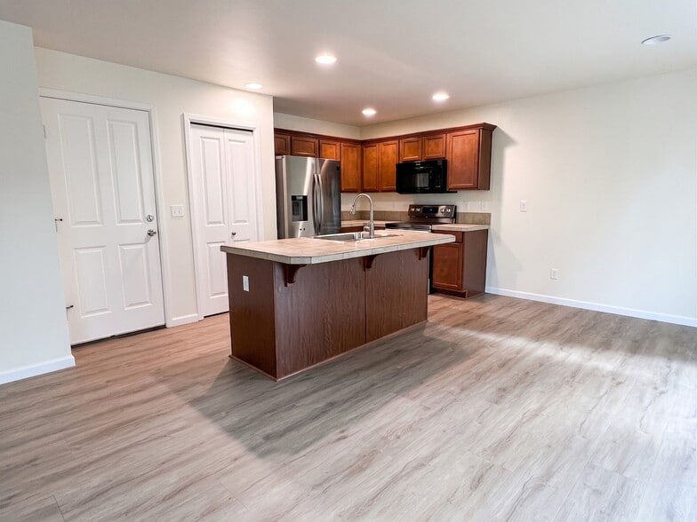 Building Photo - 24127 134th Ct SE