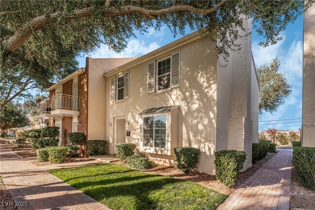 Building Photo - 1038 Tam O Shanter