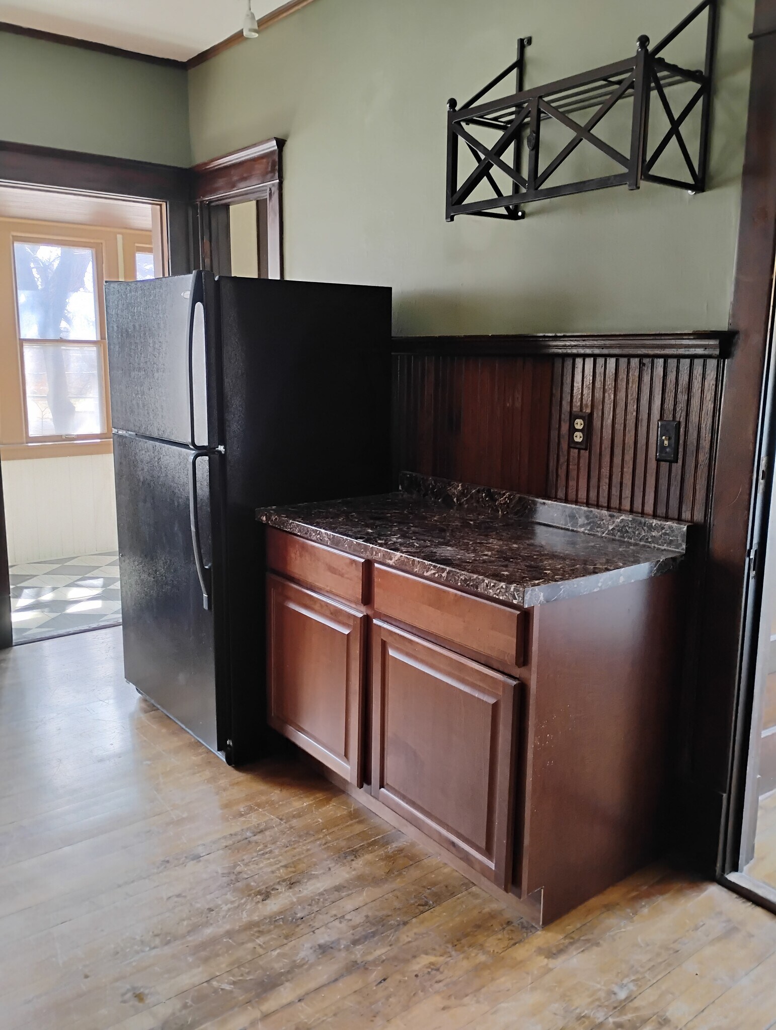 Building Photo - 1407 Girard Ave N