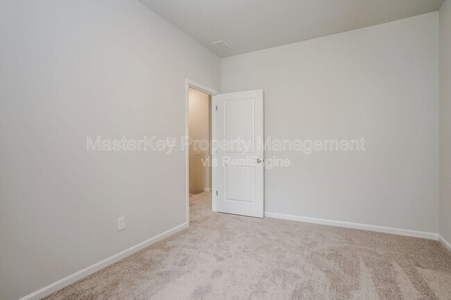 Building Photo - 112 Silver Fir Ln