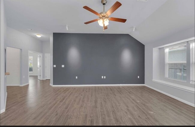 Building Photo - 9944 Comely Bnd